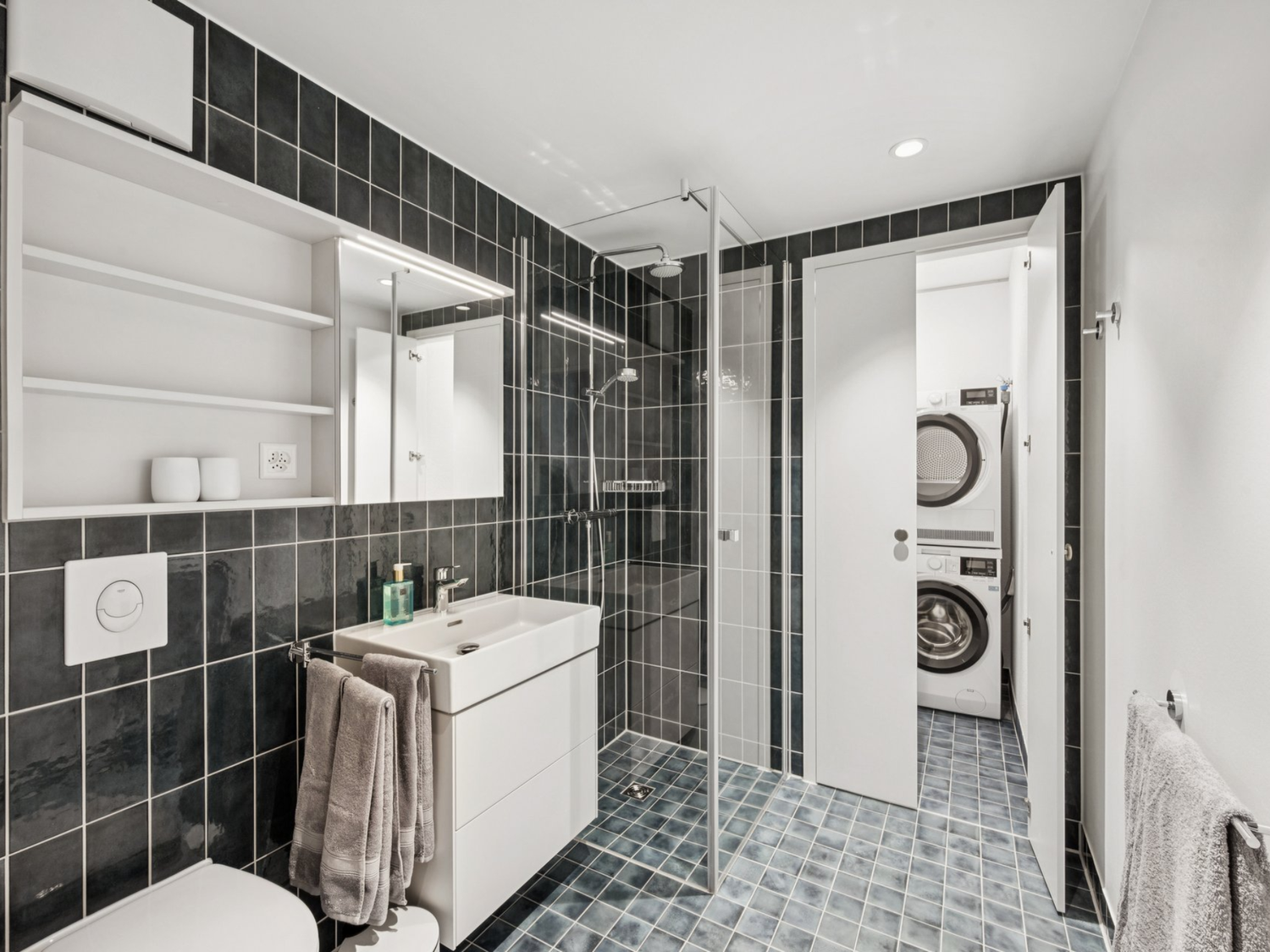 2 ½ rooms furnished flat
