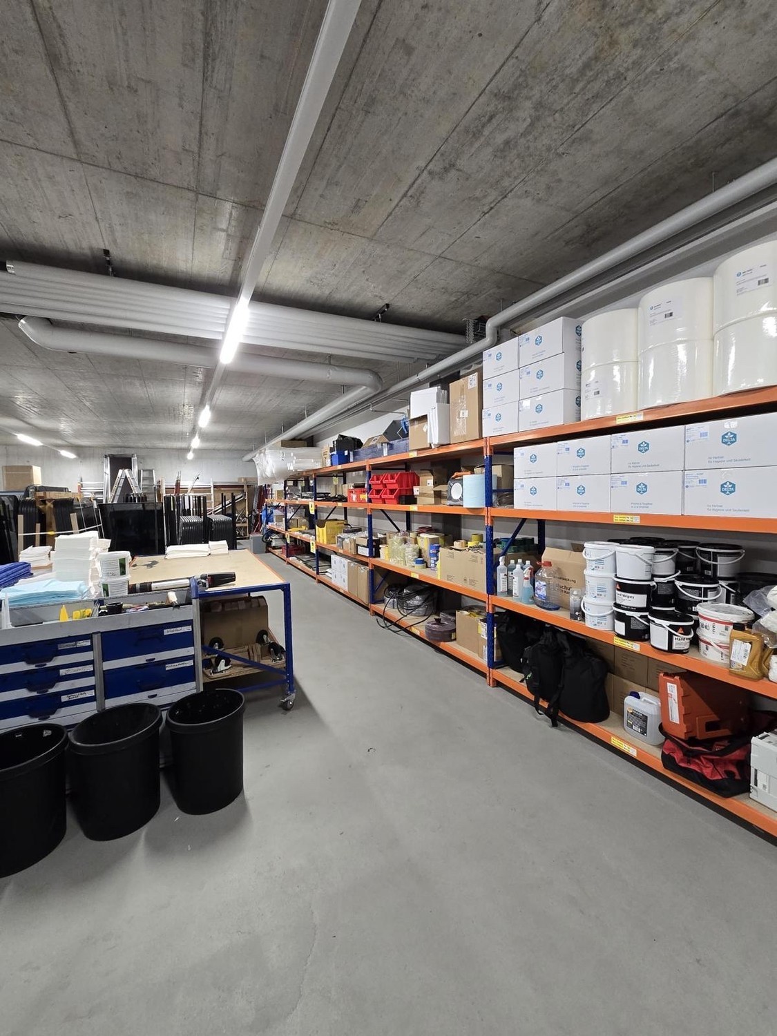 517m² commercial