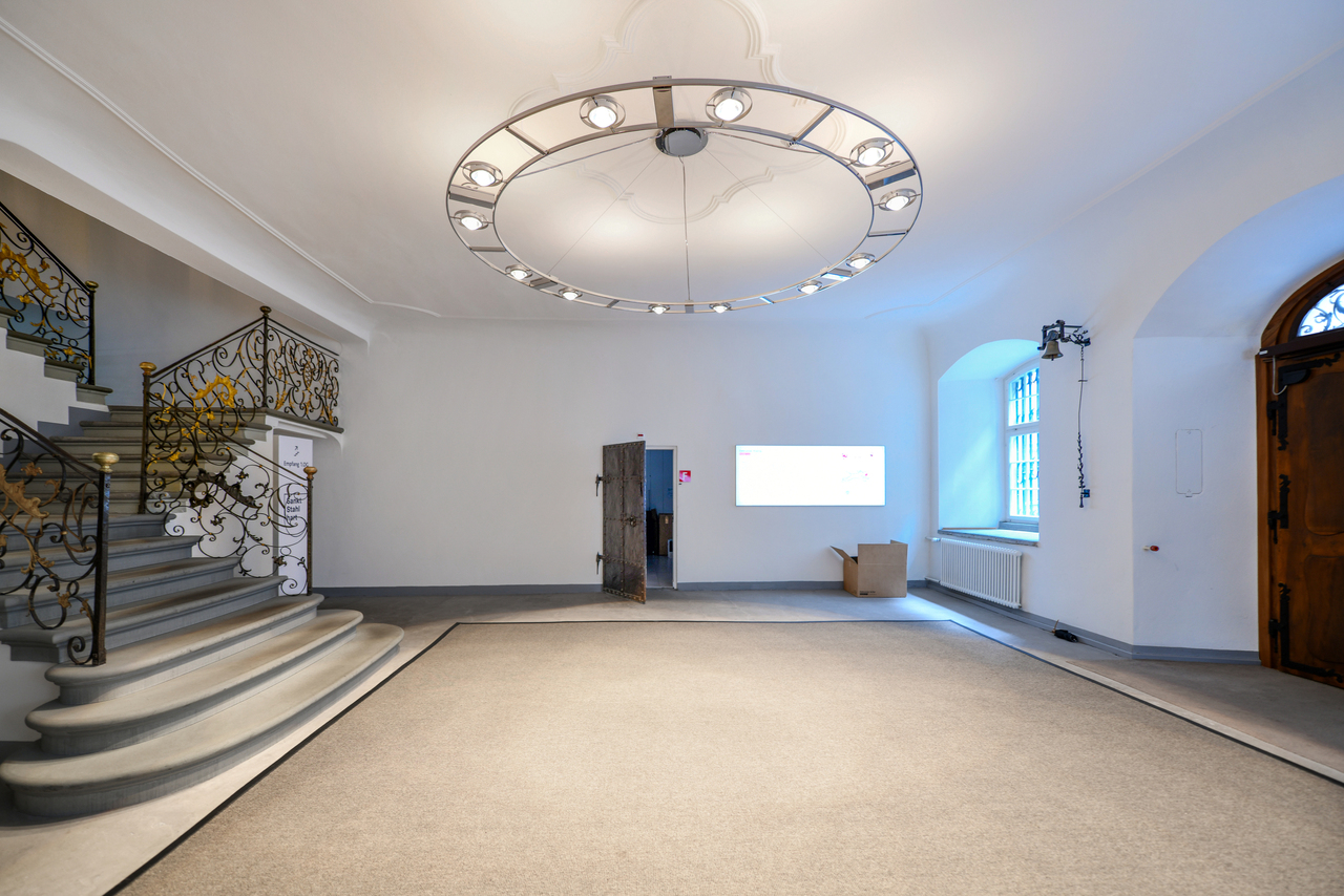 258m² office