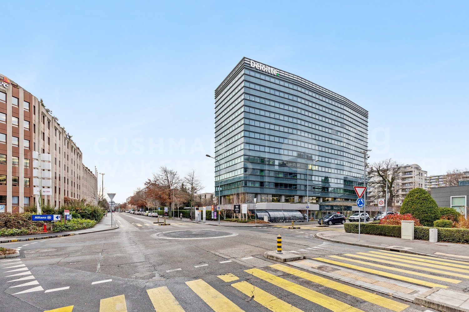 540m² office
