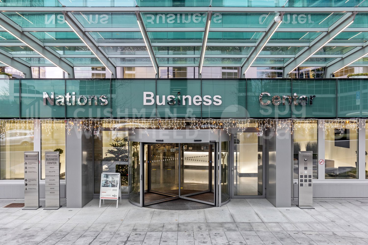 540m² office
