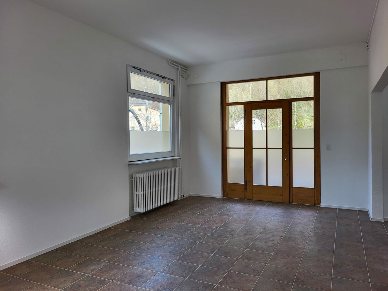 60m² office