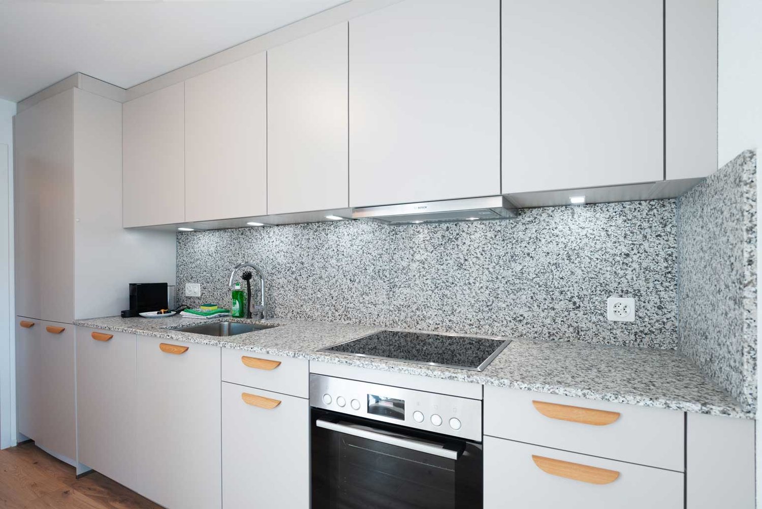 2 rooms furnished flat