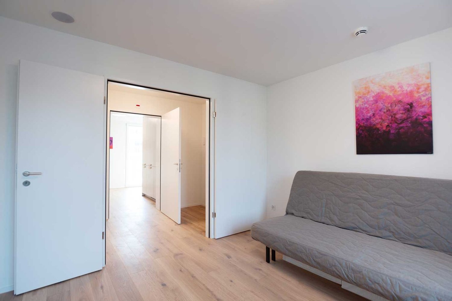 2 rooms furnished flat