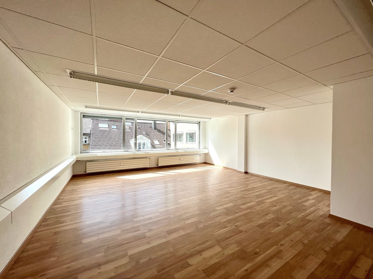 19m² office