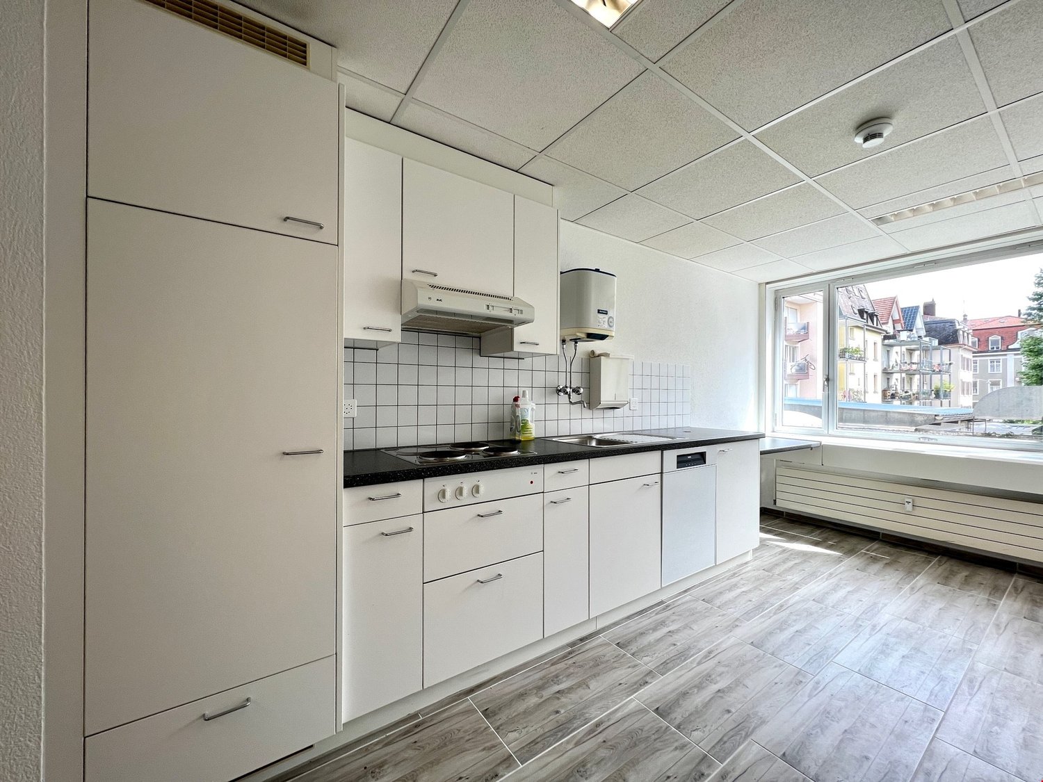 19m² office