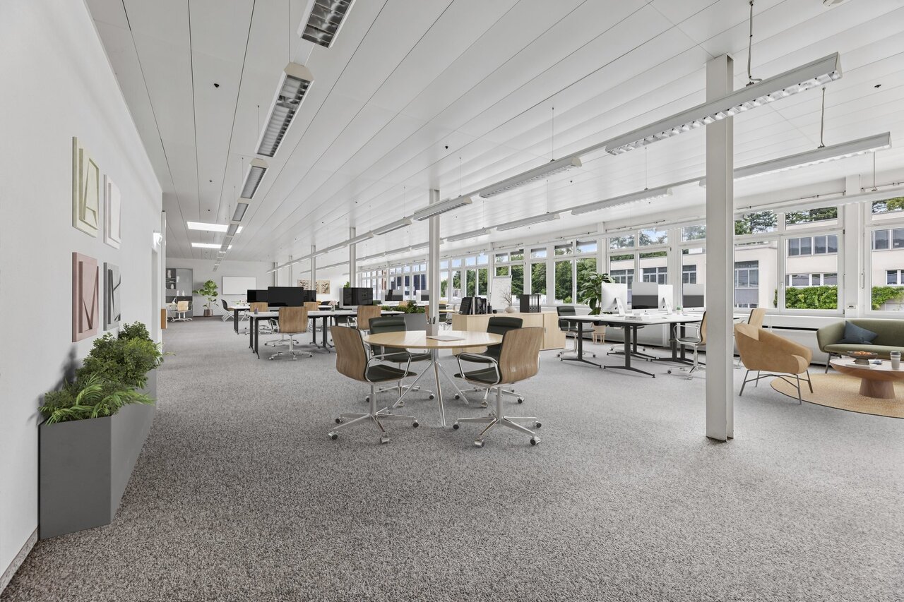 331m² office