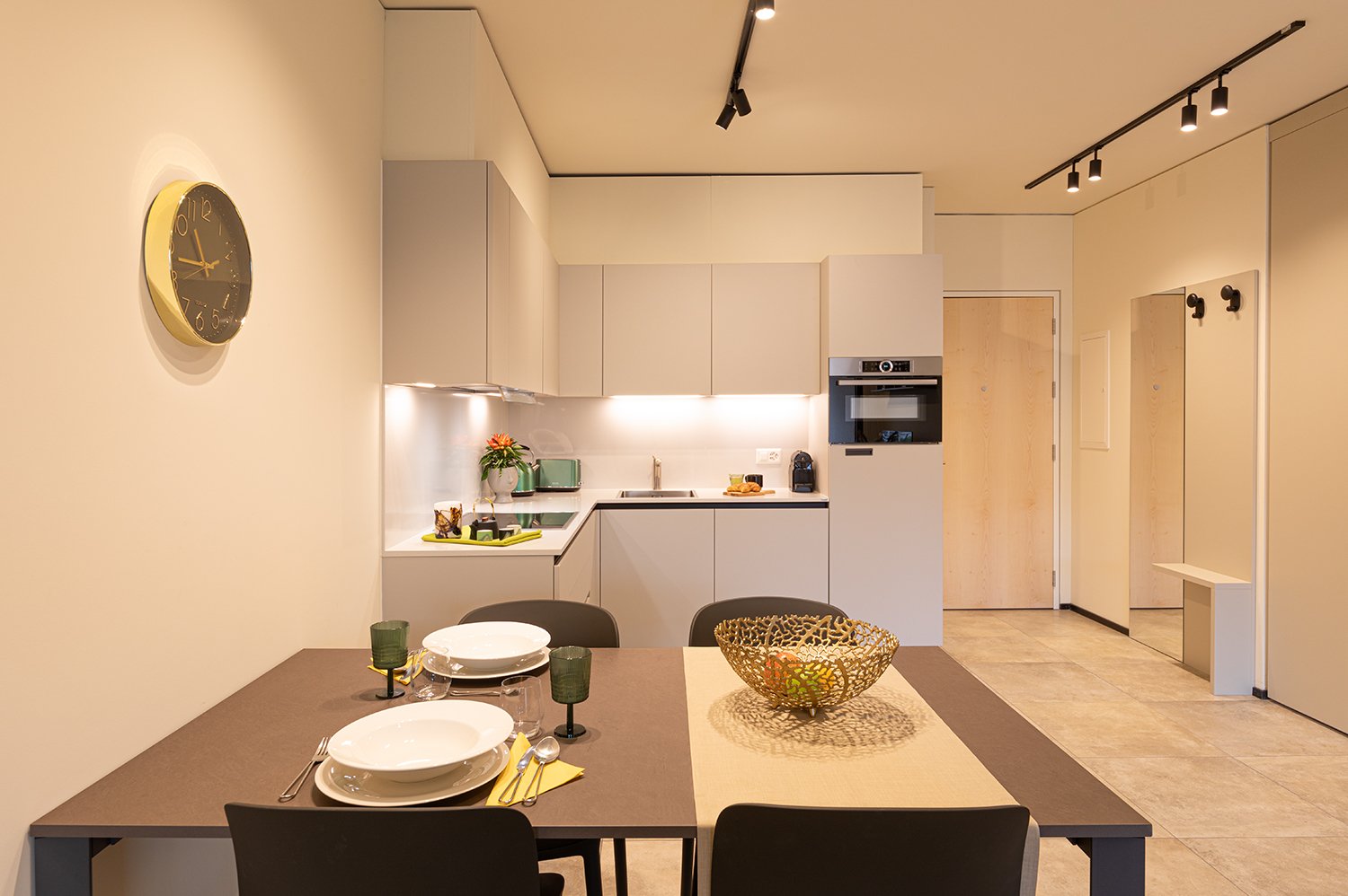 2 ½ Zimmer möblierte Wohnung
