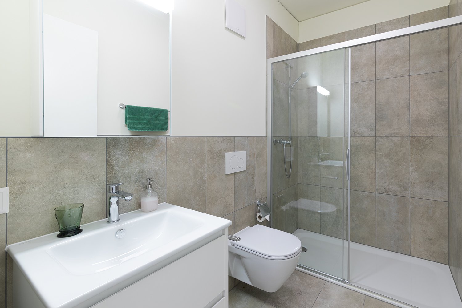 2 ½ Zimmer möblierte Wohnung