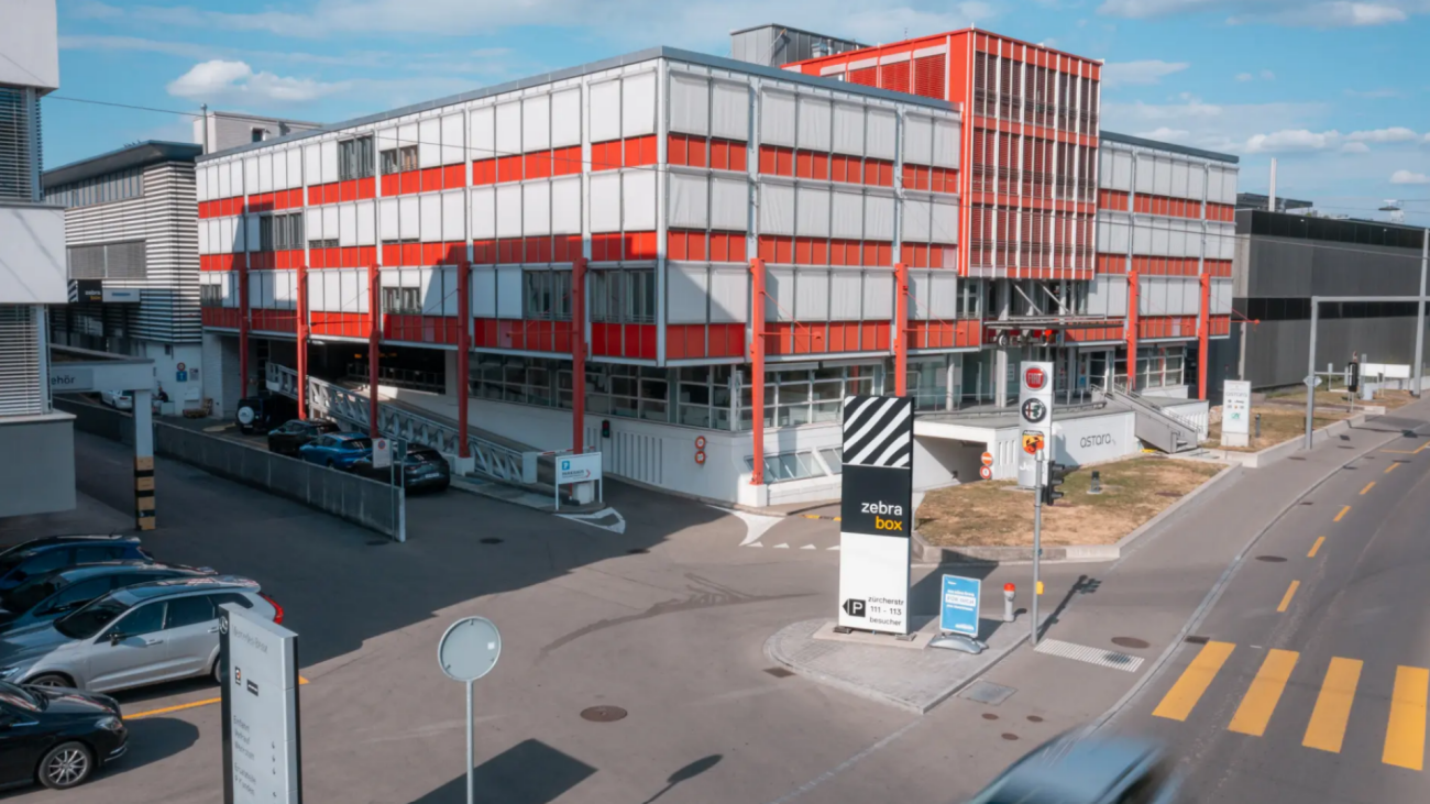 1000m² office