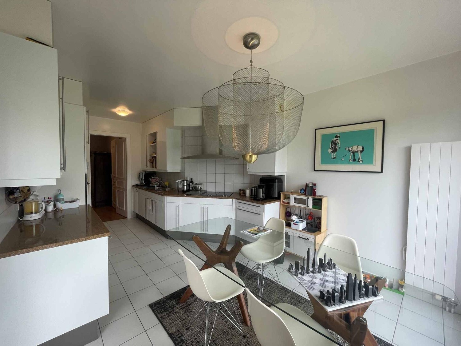 5 rooms apartment