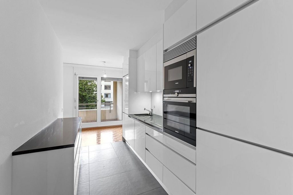 6 rooms apartment