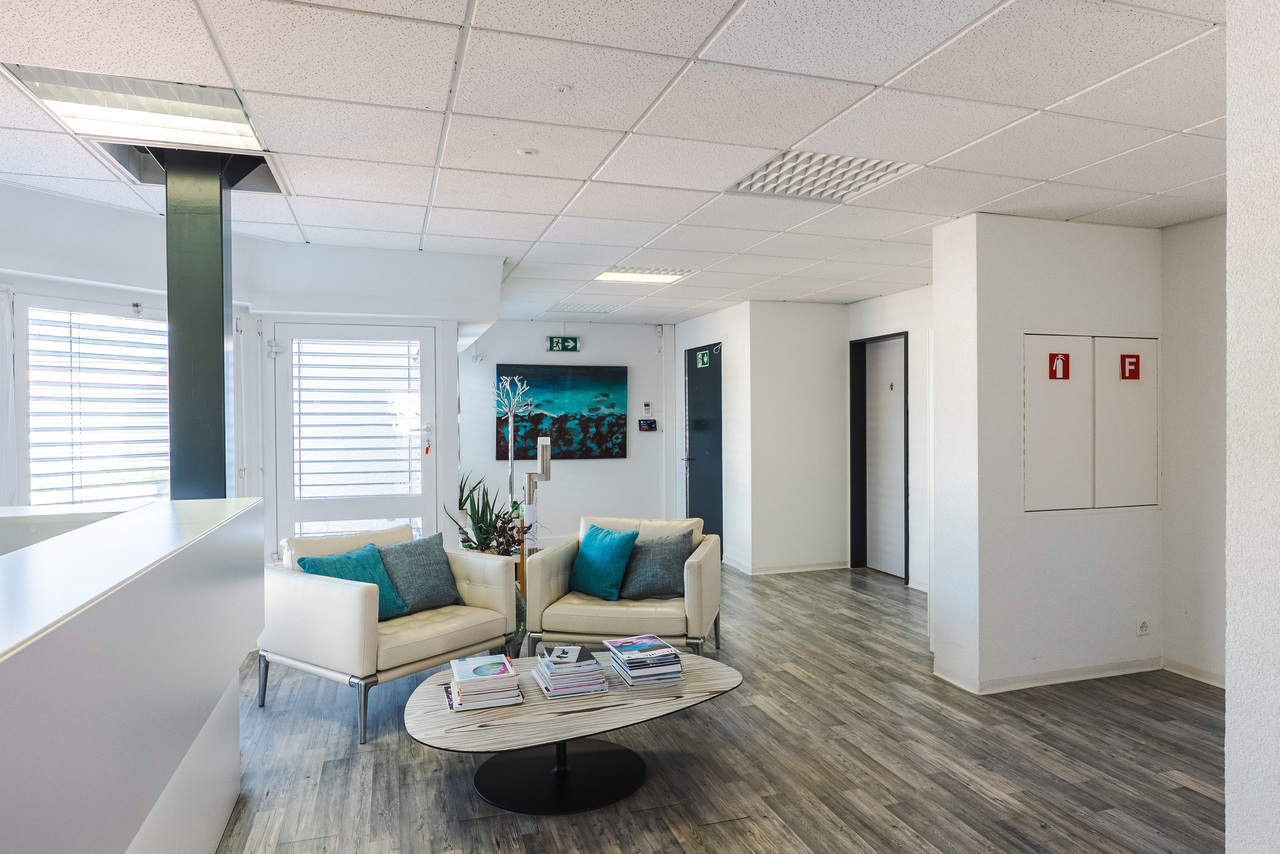 188m² office