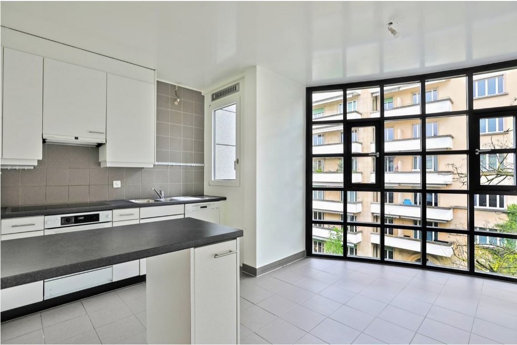 5 rooms apartment