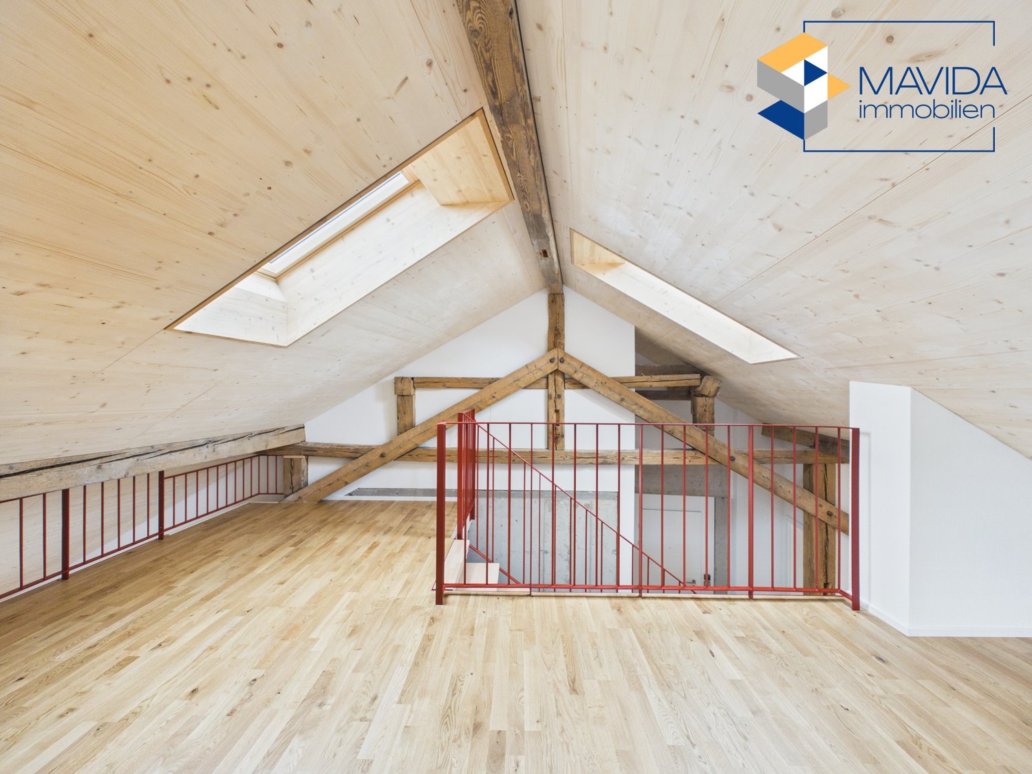 120m² studio