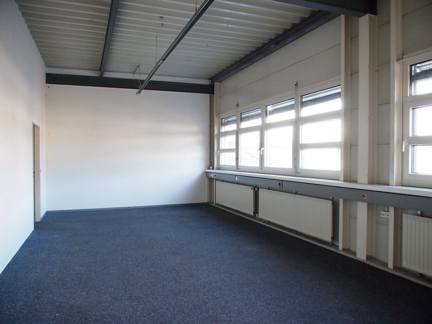 324m² office