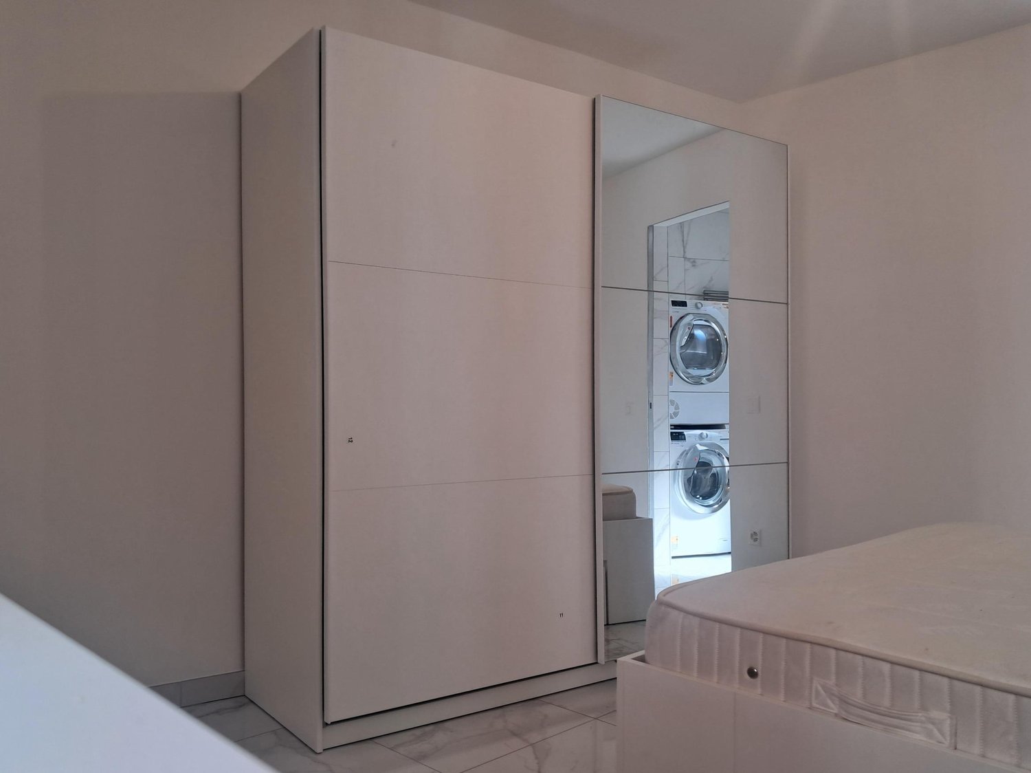 2 ½ Zimmer möblierte Wohnung