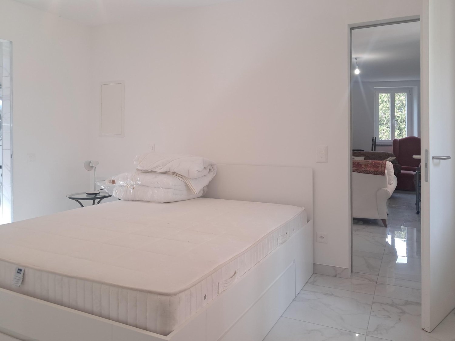 2 ½ Zimmer möblierte Wohnung