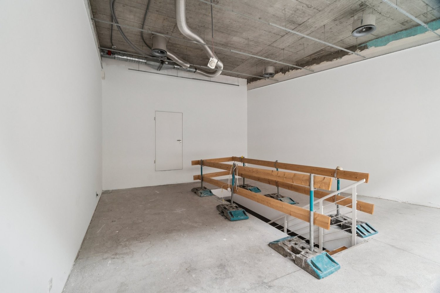 91m² commercial