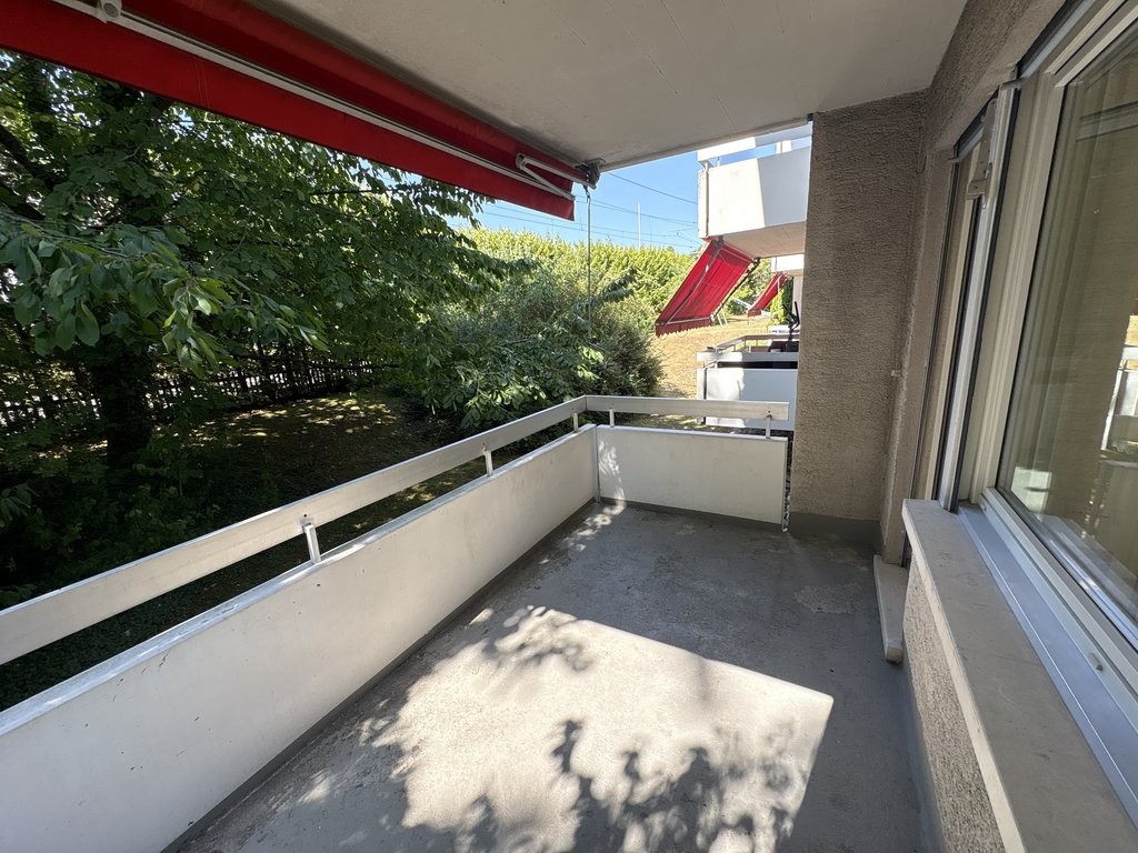 5 rooms apartment