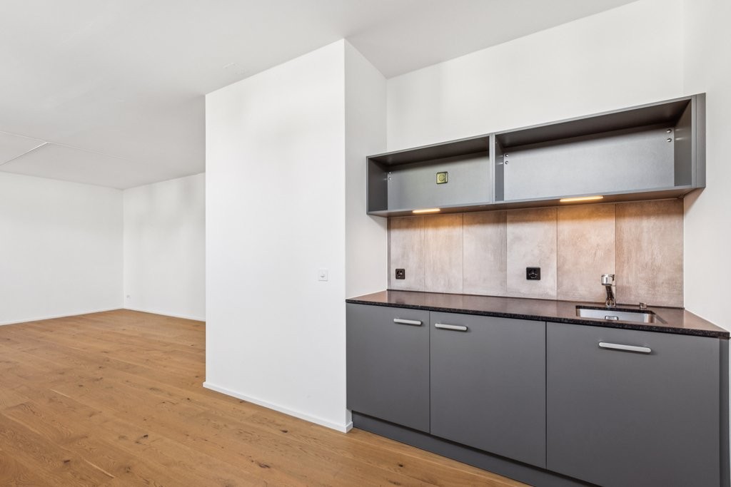 34m² commercial