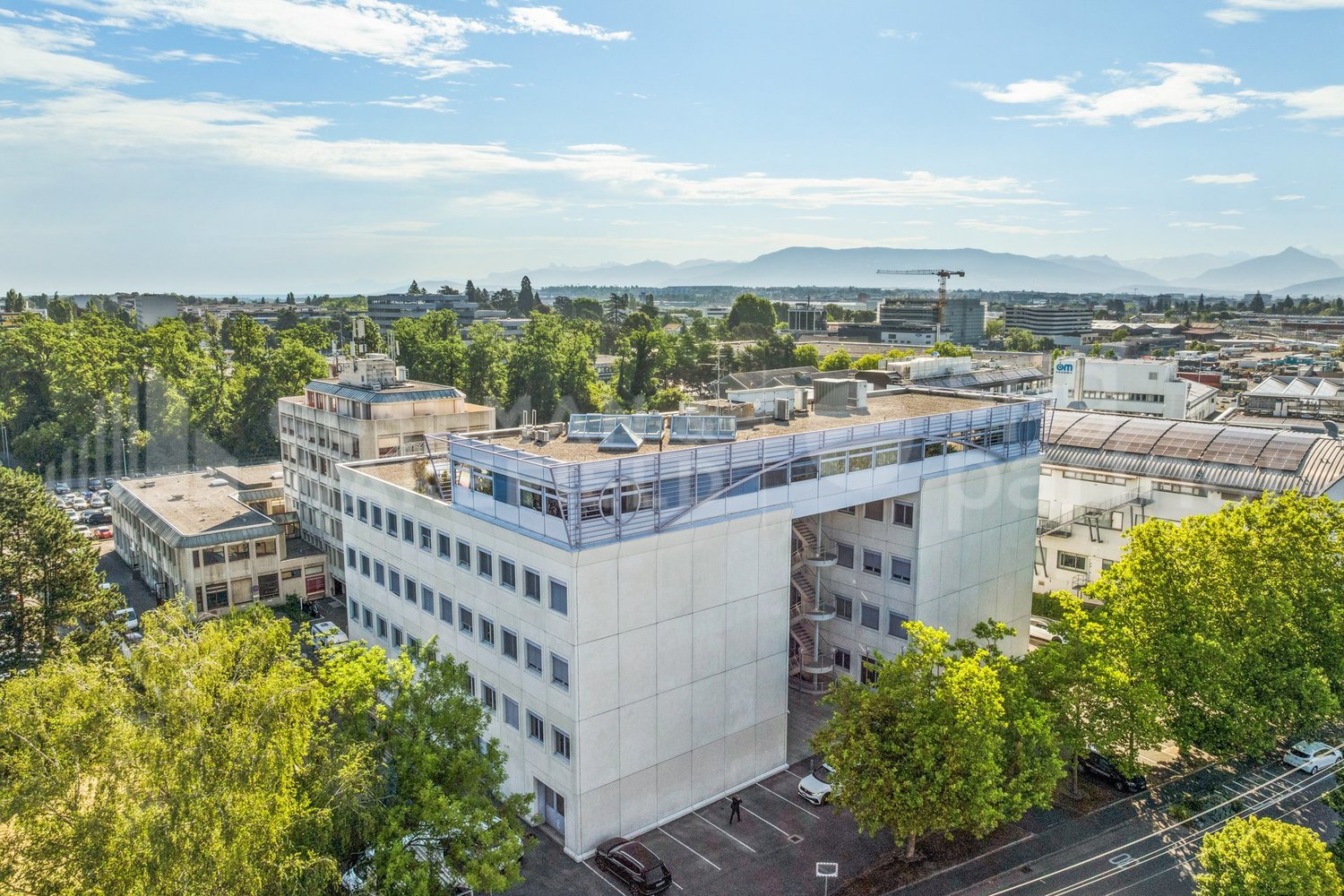 461m² commerciale