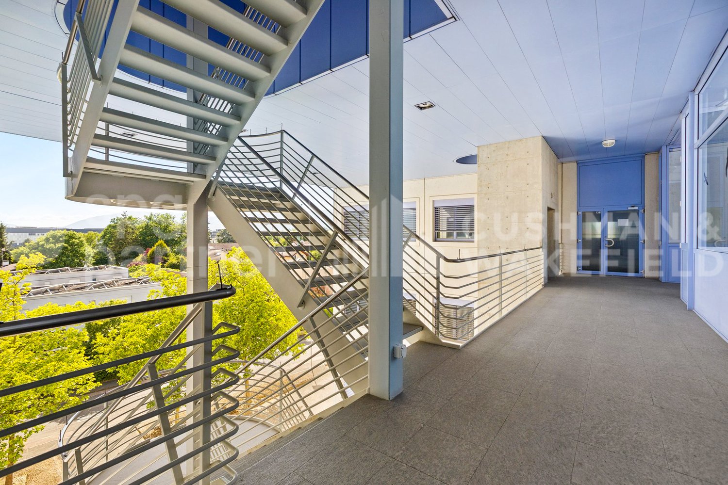 461m² commerciale