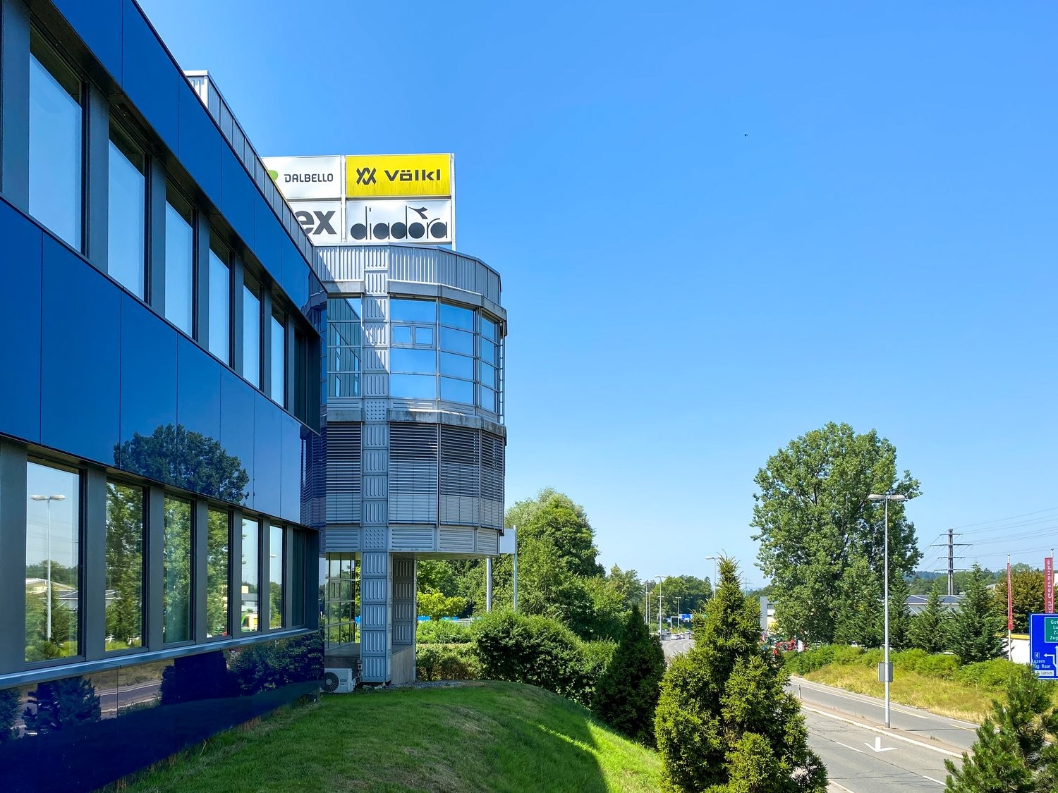 267m² office