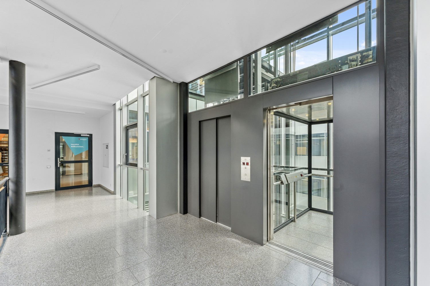403m² bureau