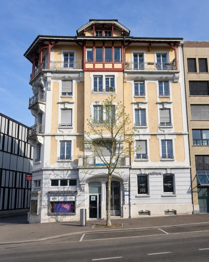 168m² commercial