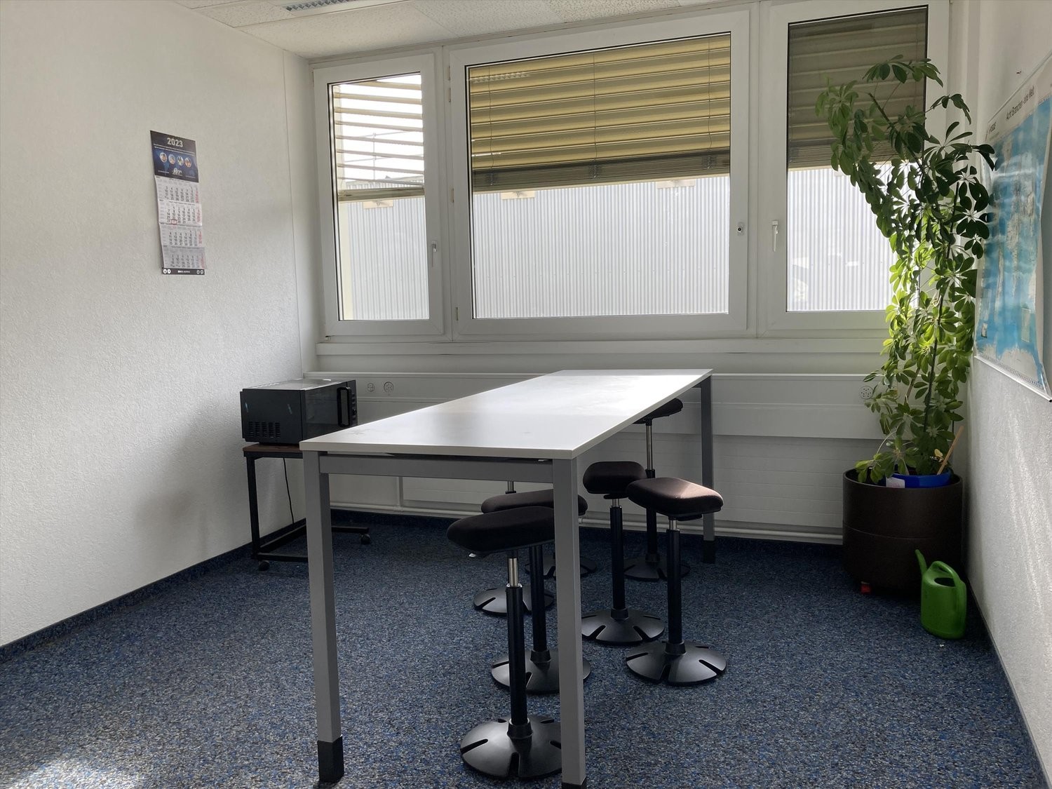 508m² office