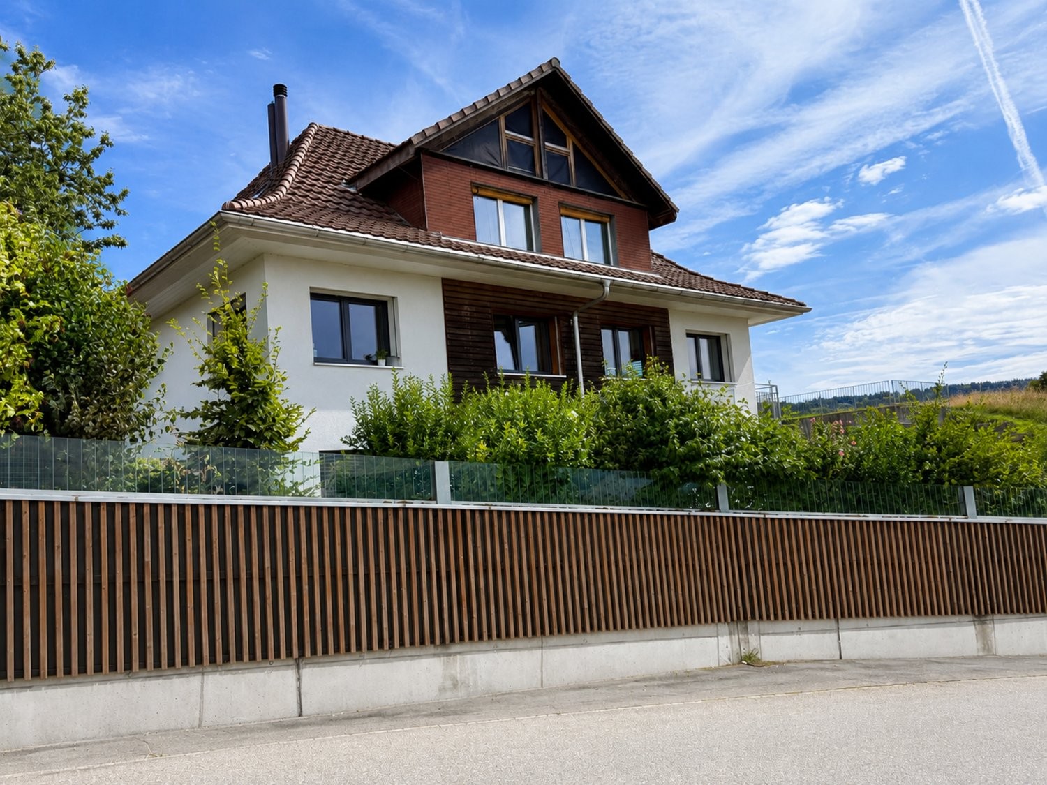 Casa multifamiliare con 5 ½ locali