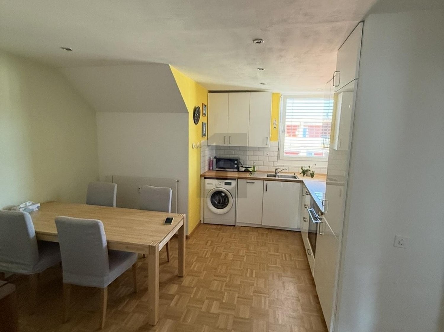 3 rooms furnished flat
