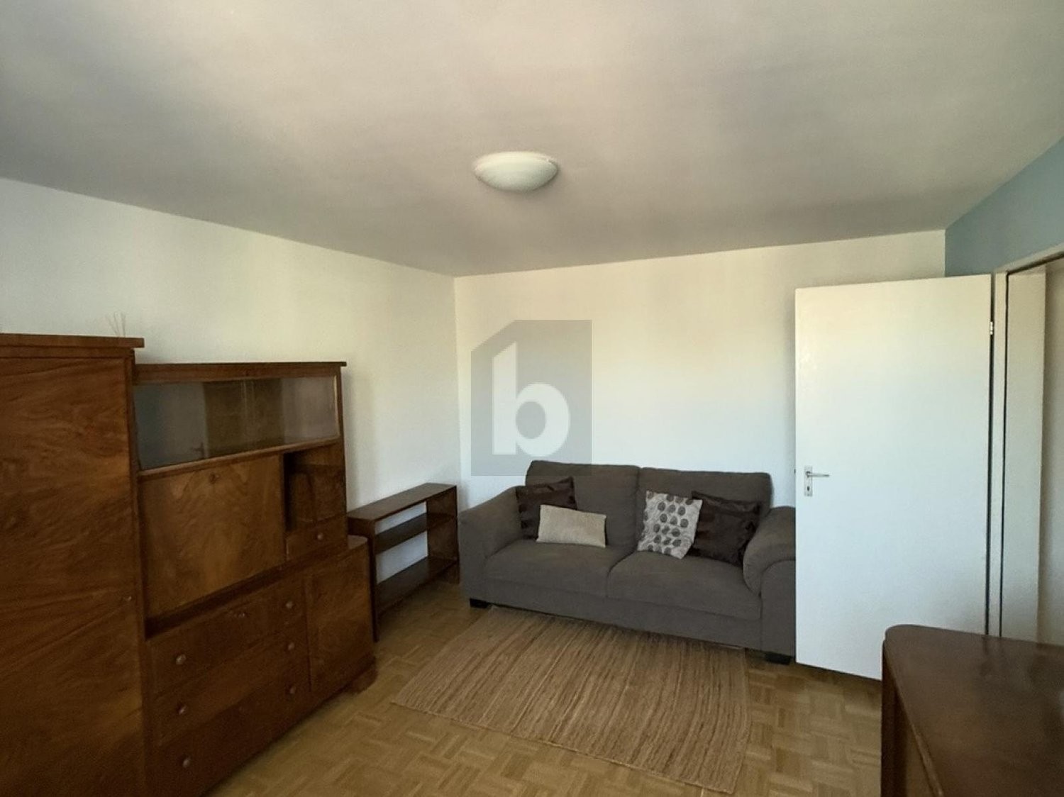 3 rooms furnished flat