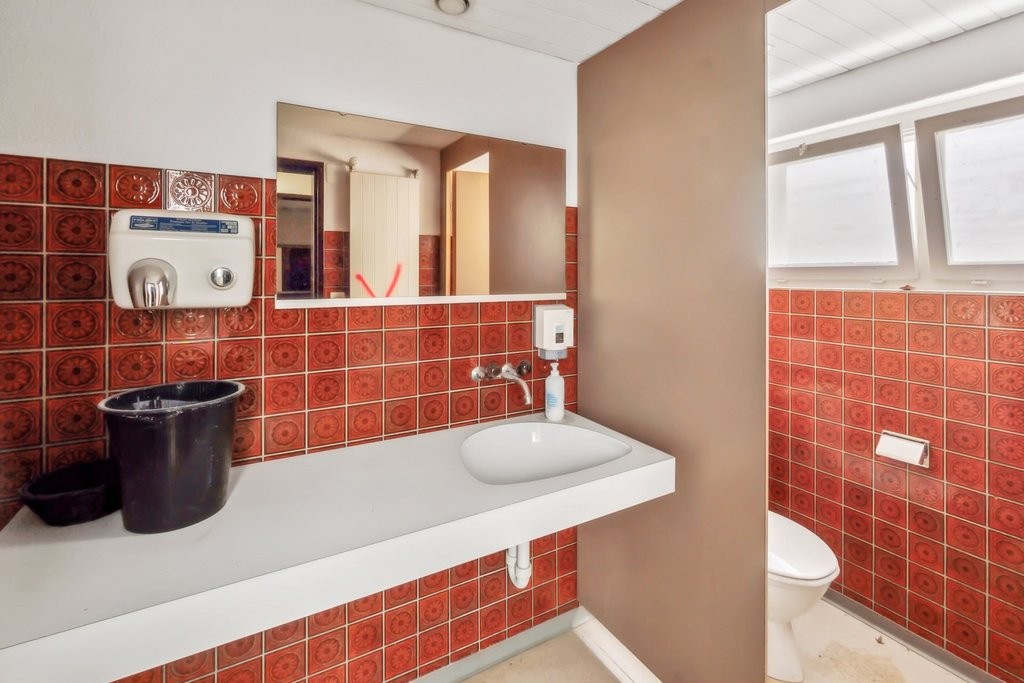 130m² negozio