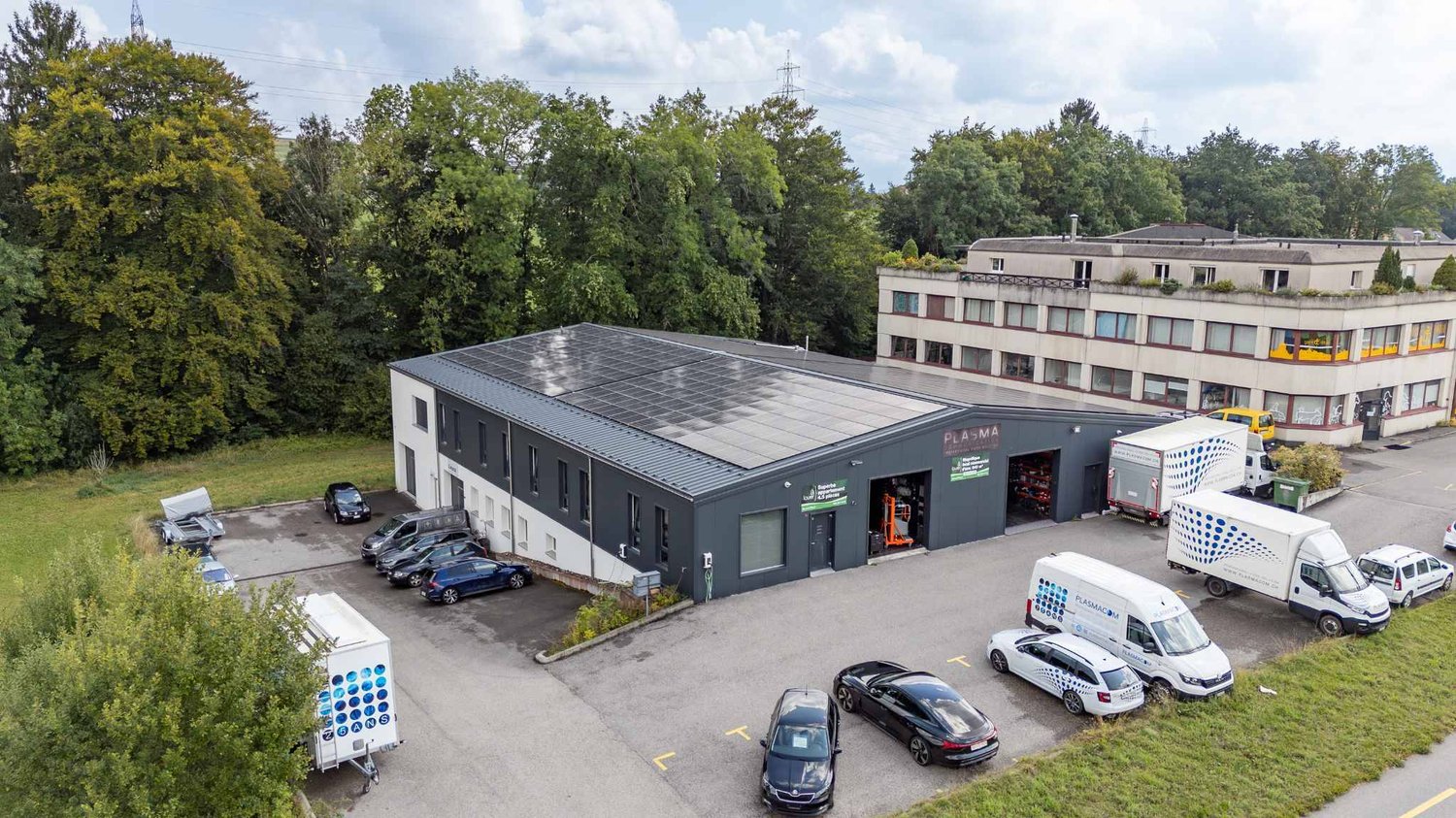 640m² commercial