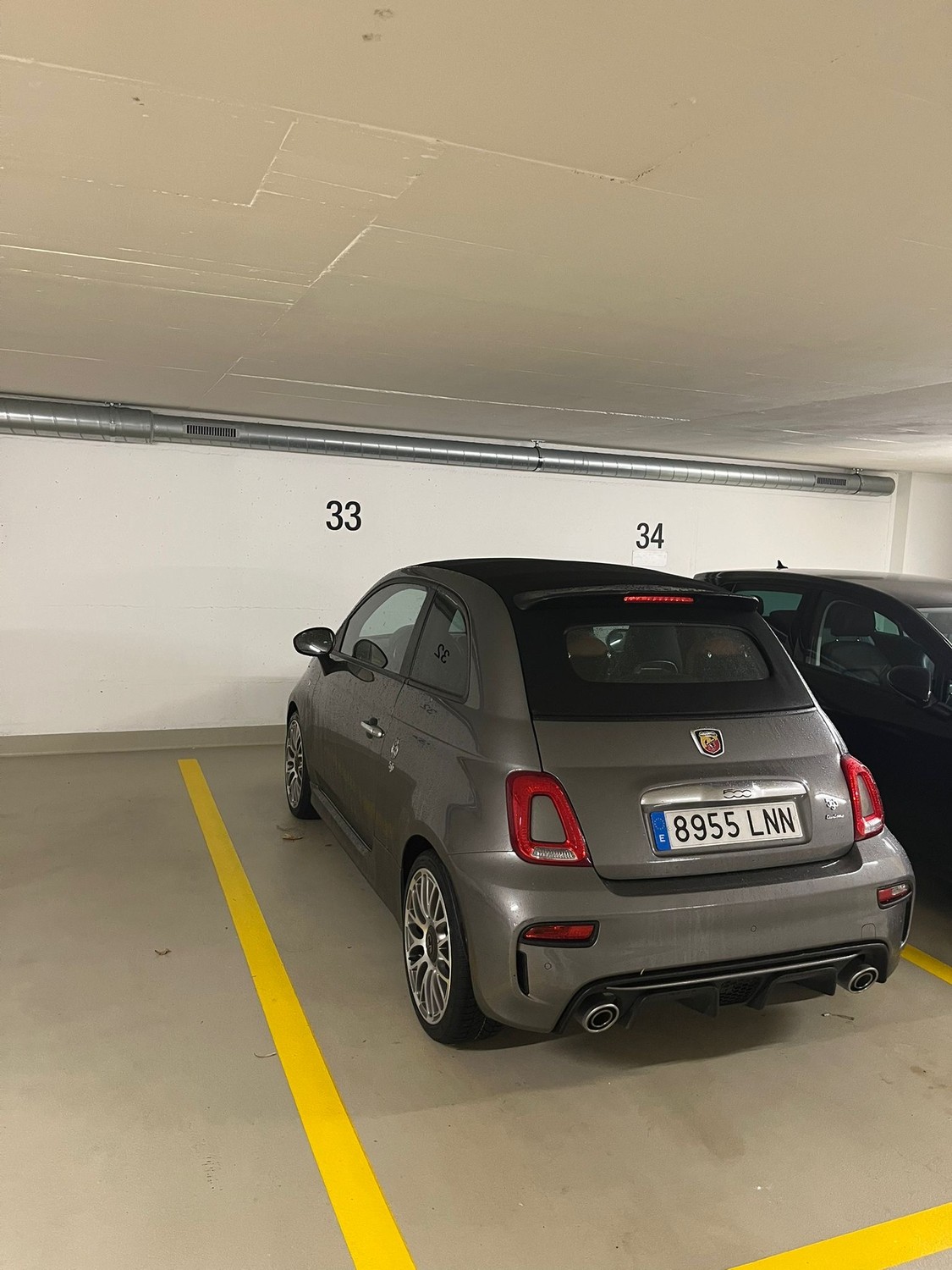 Garage in affitto da subito. Intera garage ristrutturata, al piano interrato, chiusa con chiave e porta automatica.
