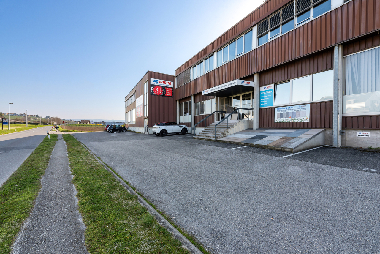 79m² commercial
