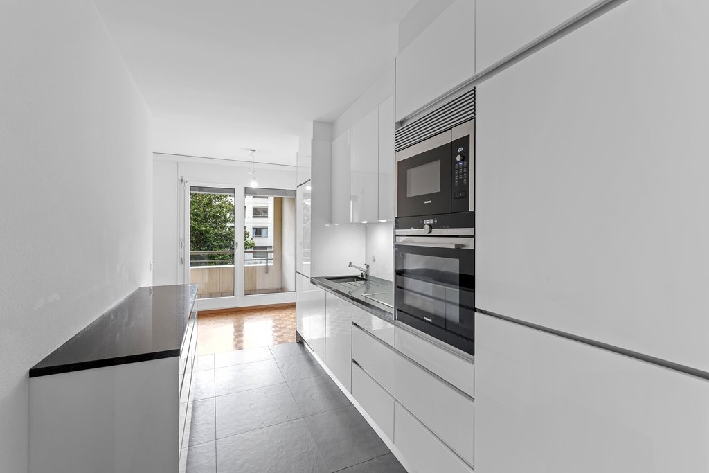 5 rooms apartment