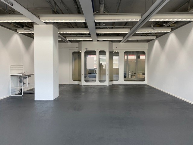 95m² commercial