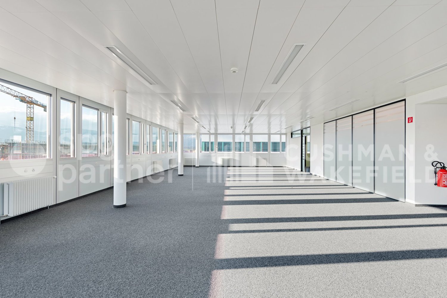 500m² office