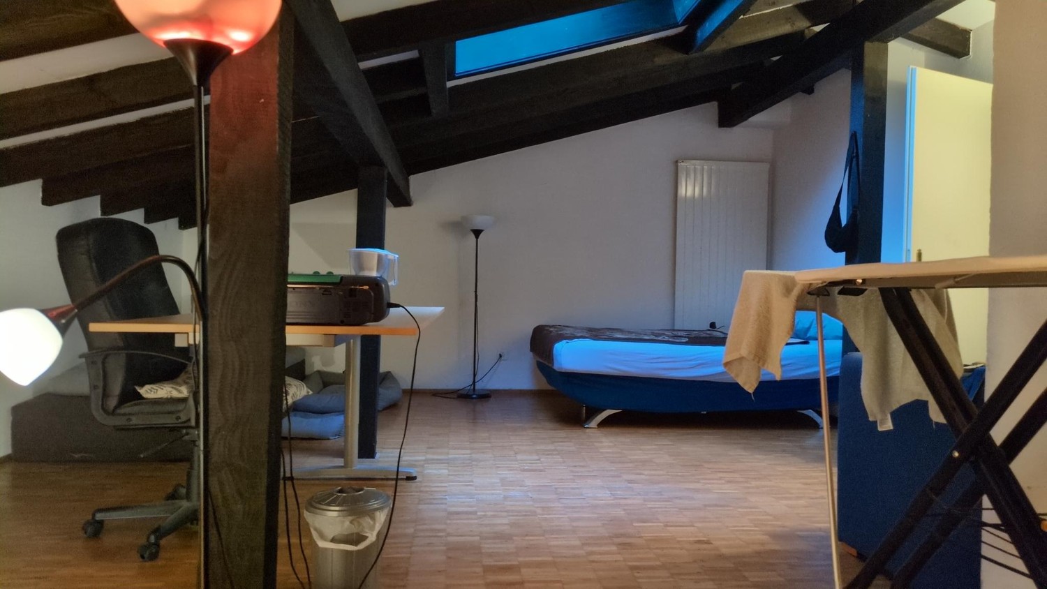 Camera in un appartamento condiviso