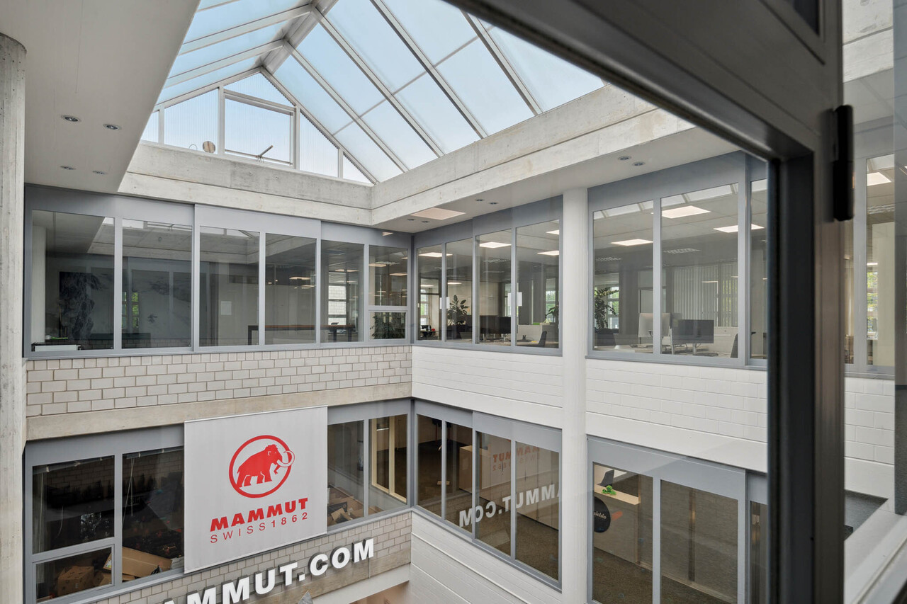 1260m² commerciale