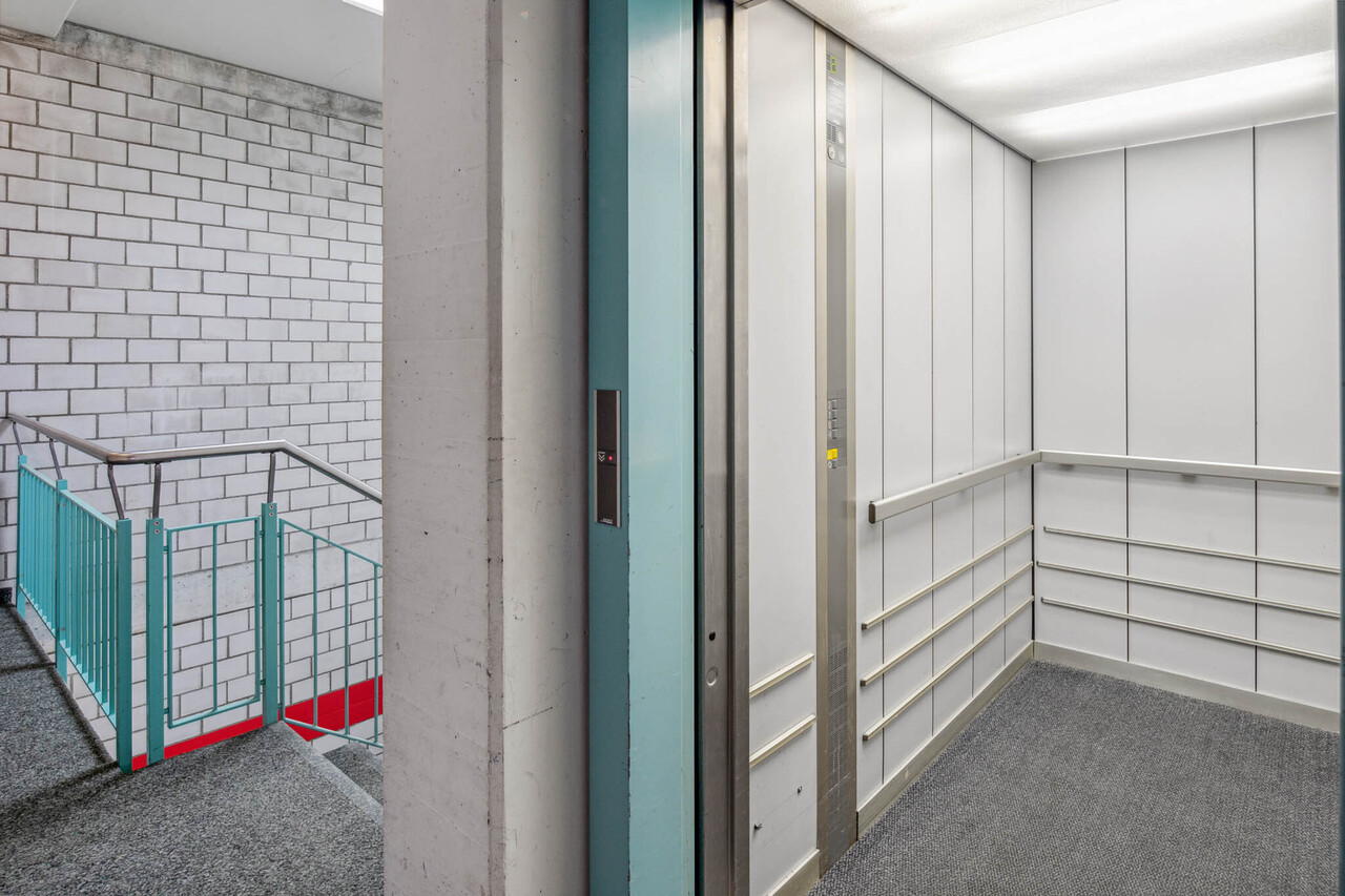 1260m² commerciale