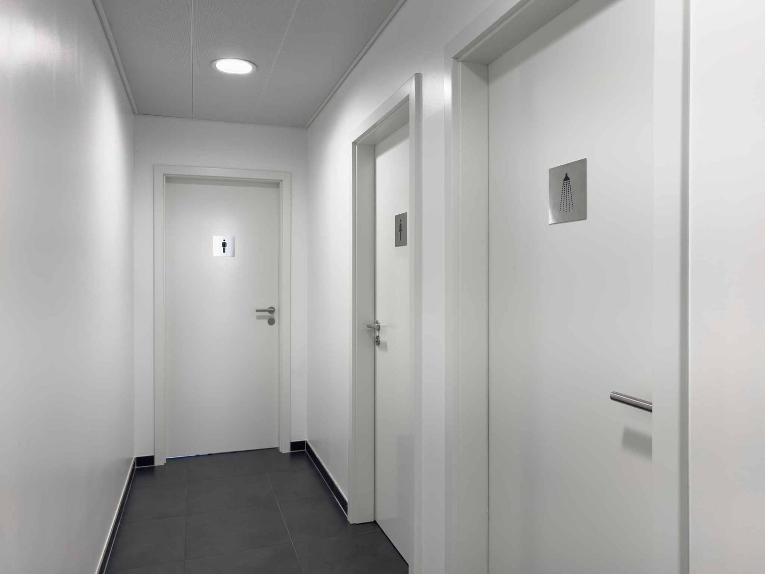 732m² commercial