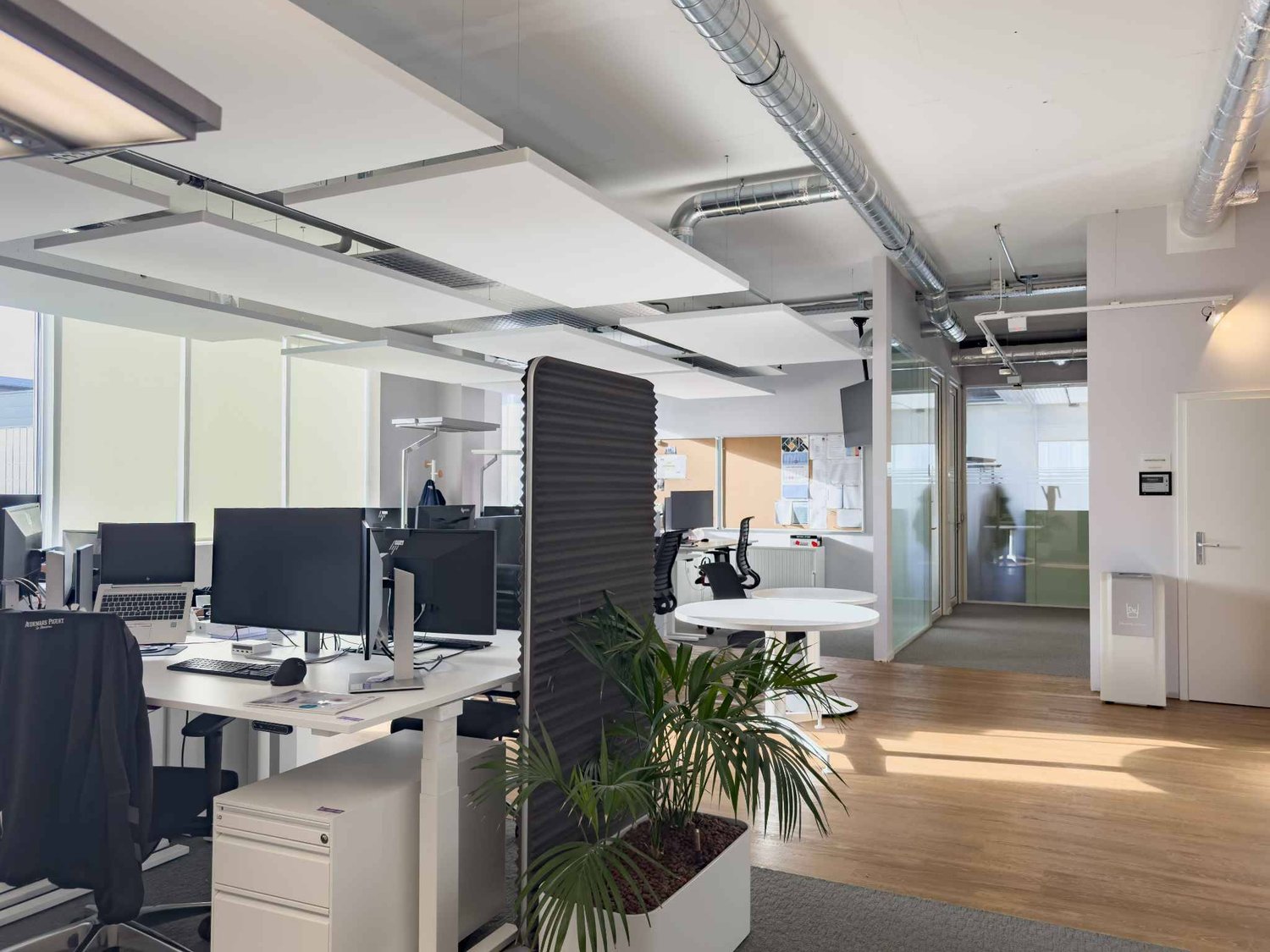 732m² commercial