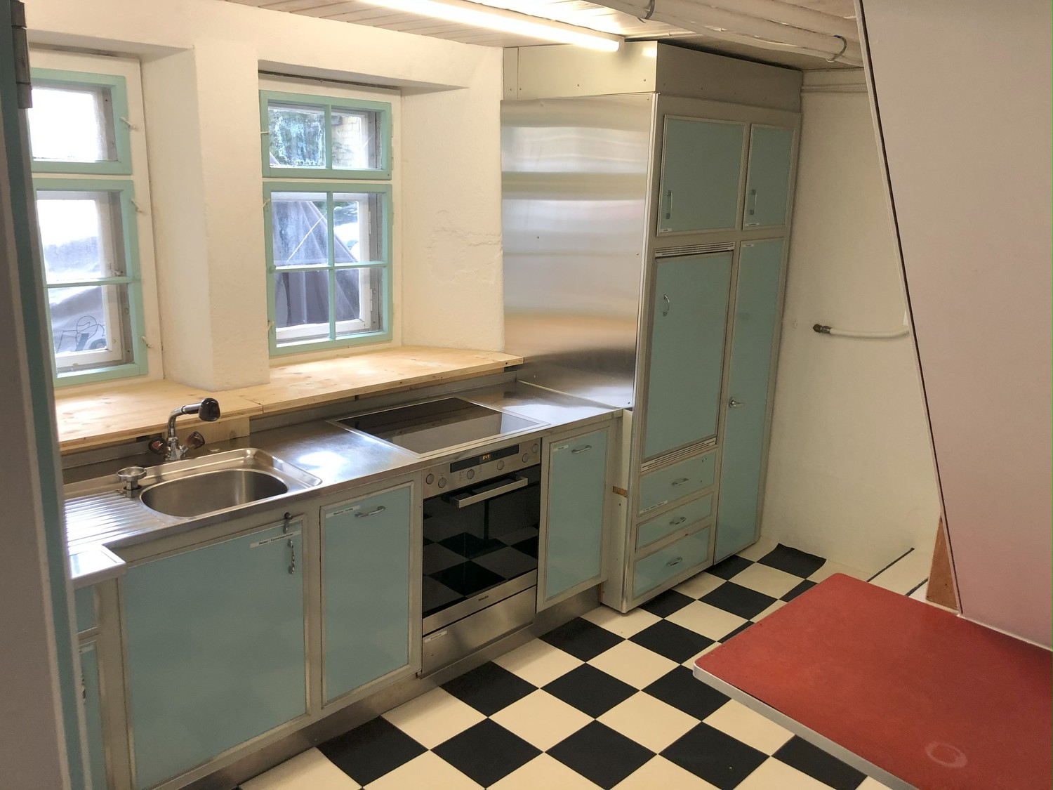 58m² commercial