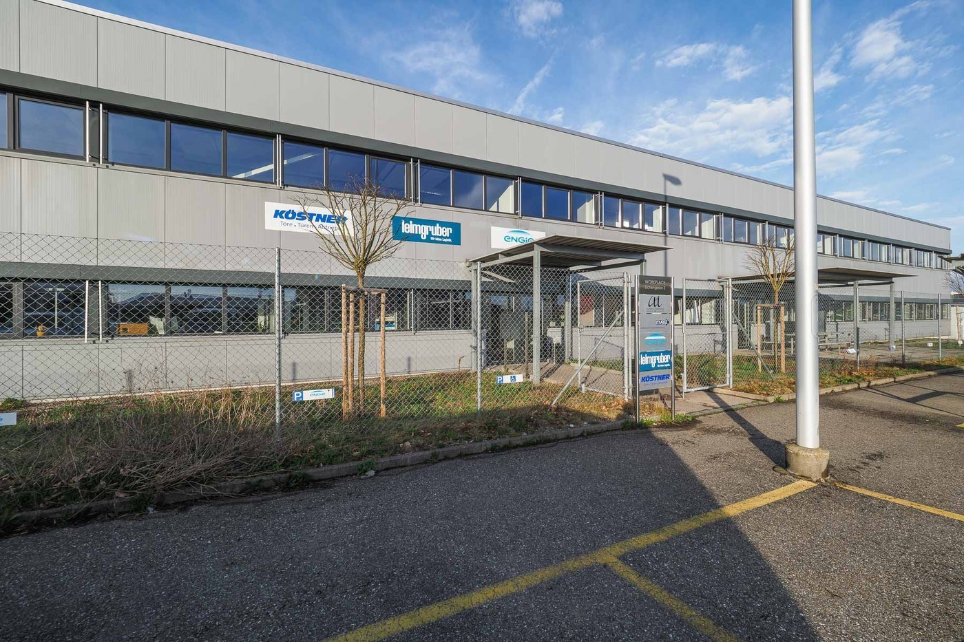 177m² office