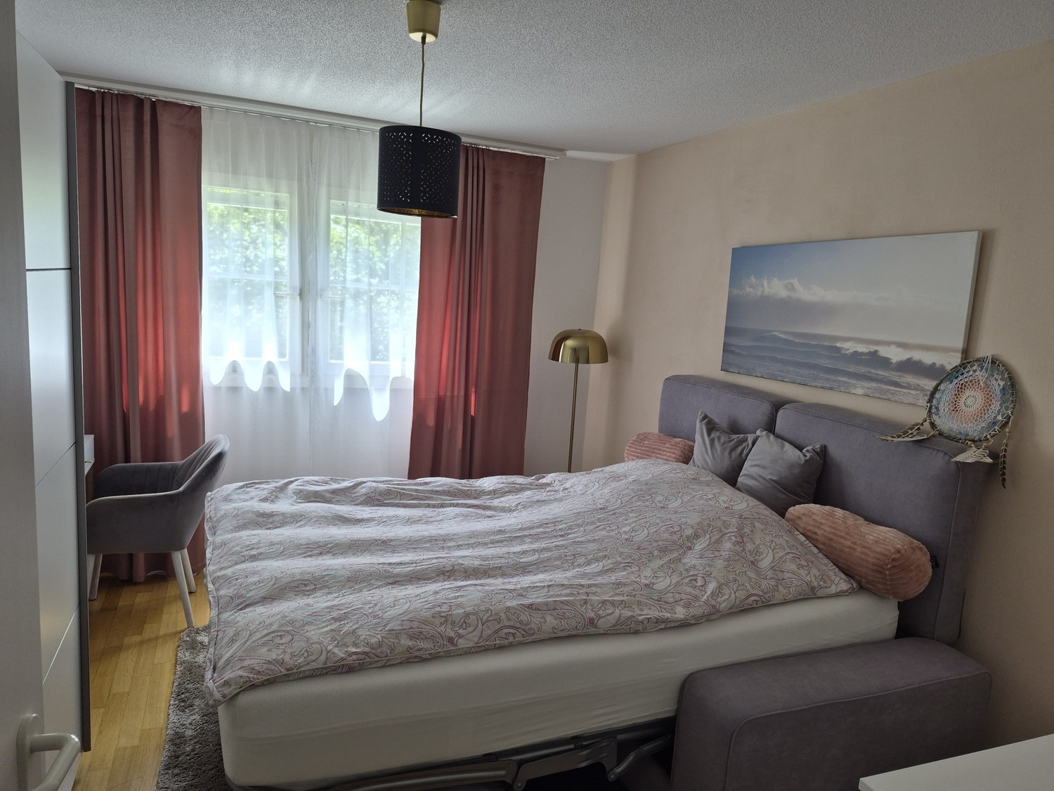 Camera in un appartamento condiviso