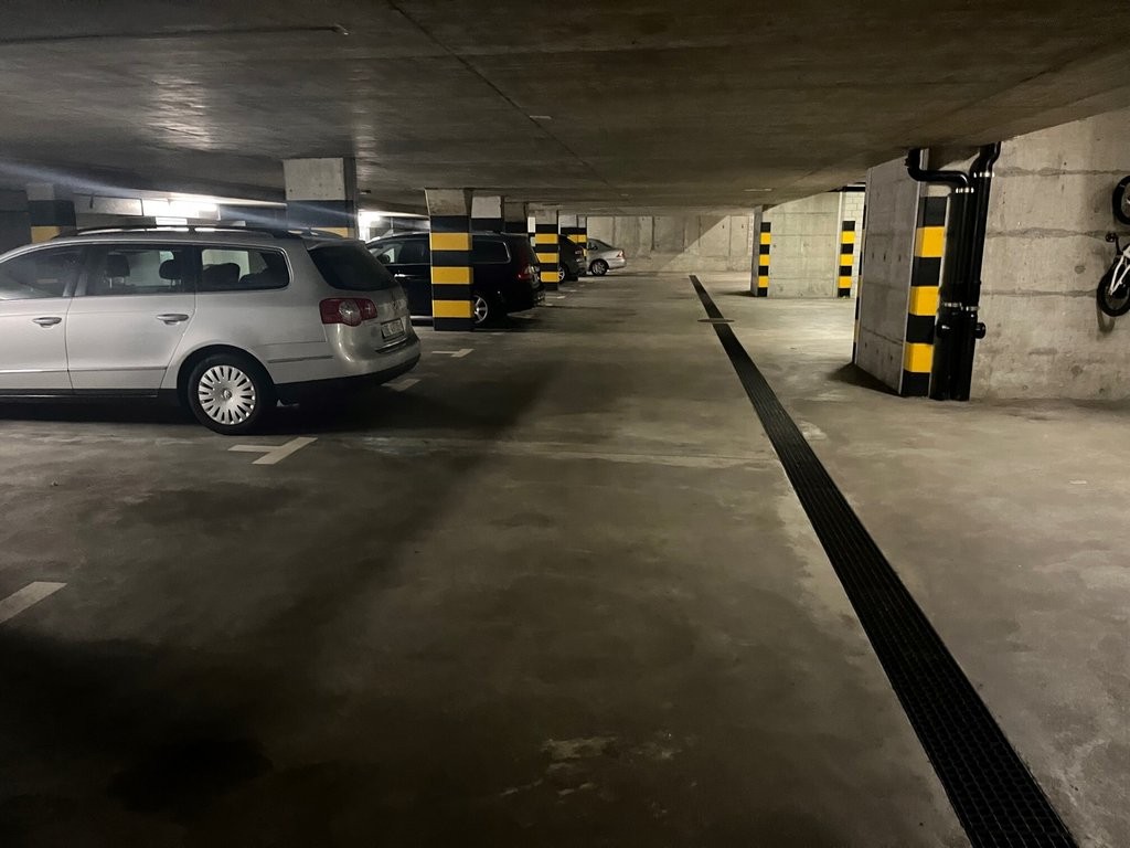 Underground slot